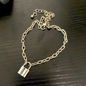 Small lock ankle bracelet